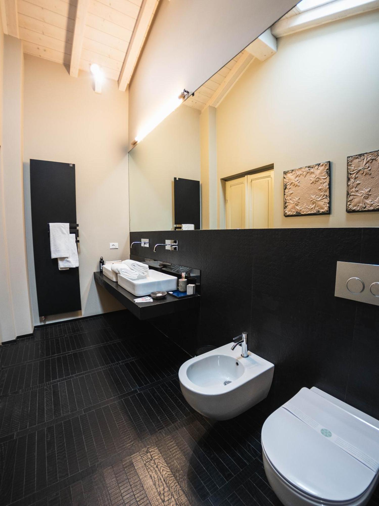Bed and Breakfast Palazzo Gozzi Bed&Beauty Parma Esterno foto