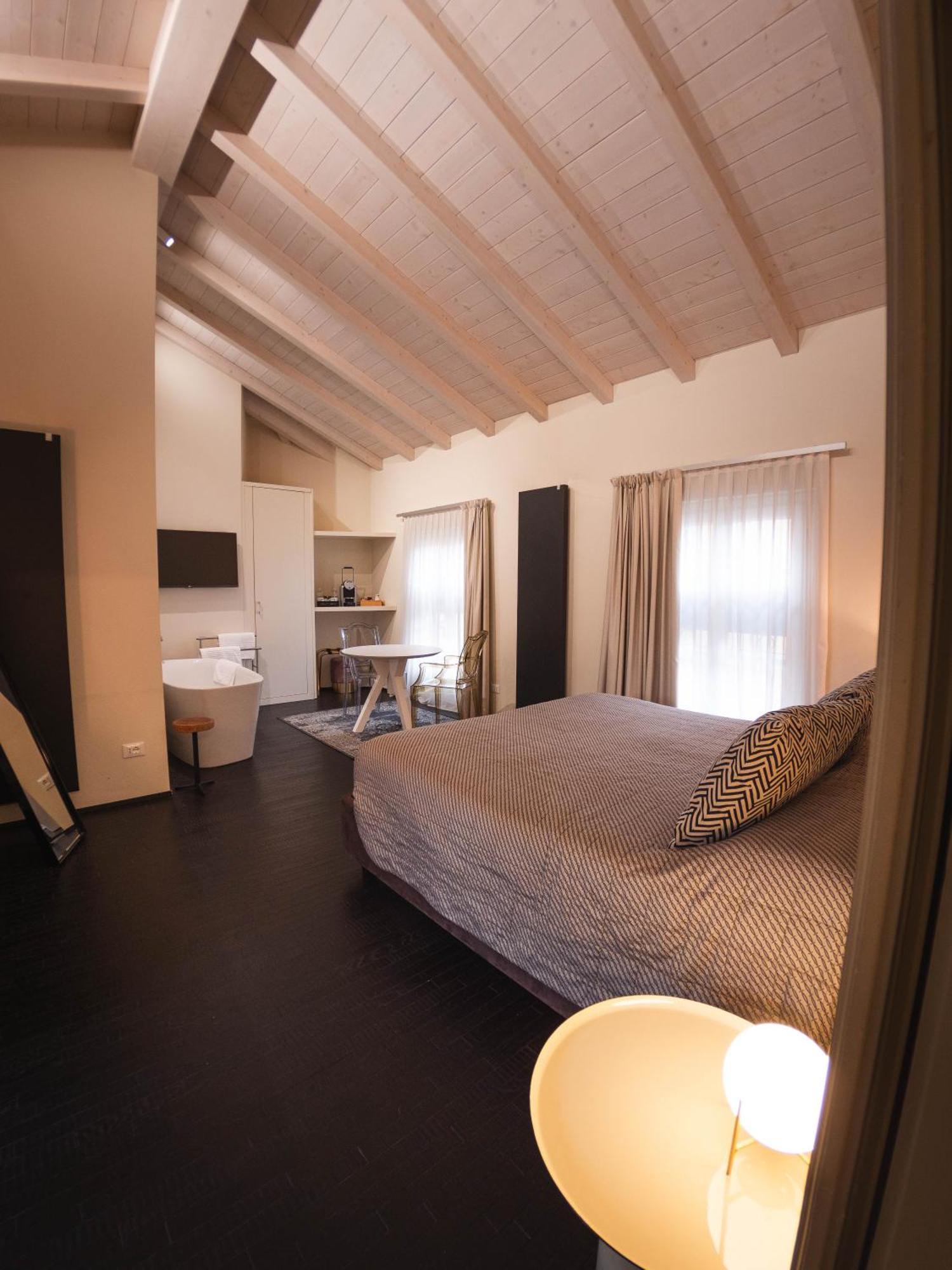 Bed and Breakfast Palazzo Gozzi Bed&Beauty Parma Esterno foto
